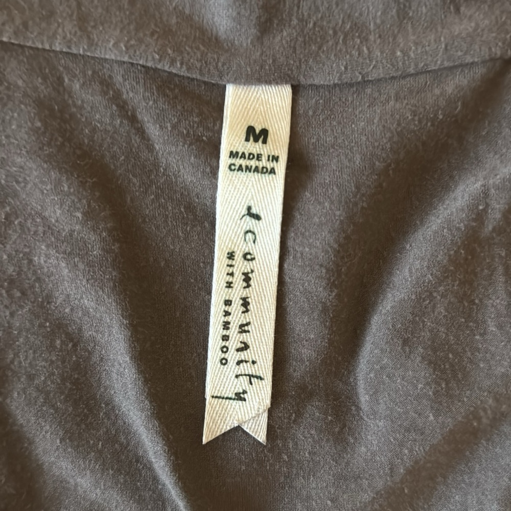 ARITZIA Community Wrapped Bamboo Top - Picture 8 of 11